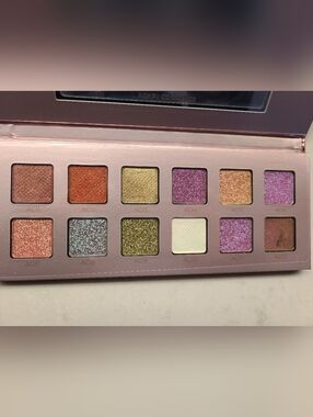 Adept Cosmetics Plain Jane Remastered Eyeshadow Palette